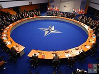 НАТО продолжит наращивать силы в Центральной и Восточной Европе